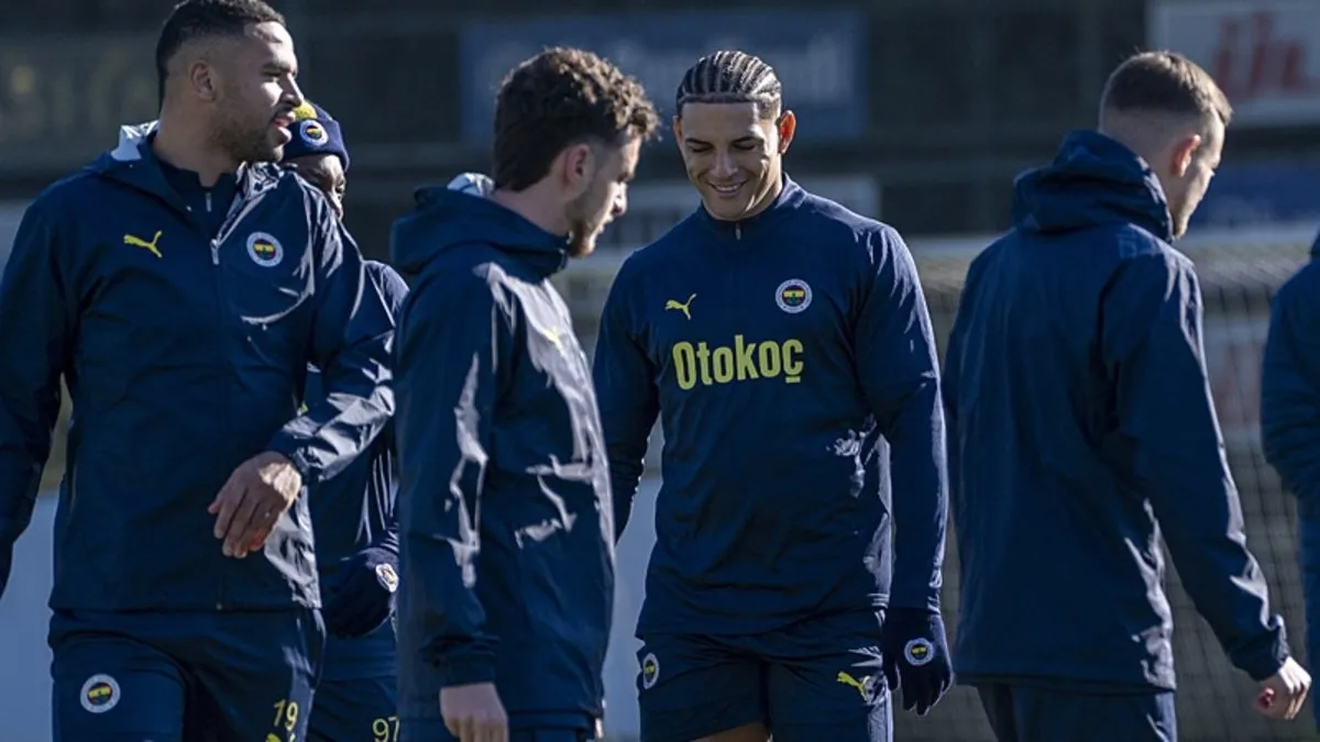Fenerbahçe’nin Midtjylland maçı kamp kadrosu belli oldu!
