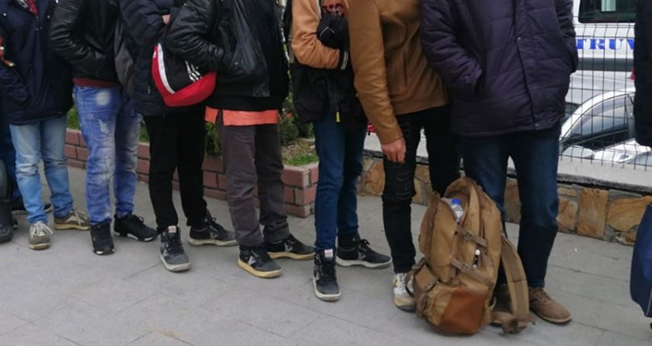 13 göçmen, fabrikada çalışırken yakalandı